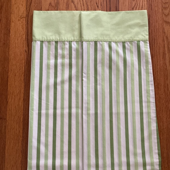 VTG Pair of Pequot Pillowcases - Picture 8 of 9